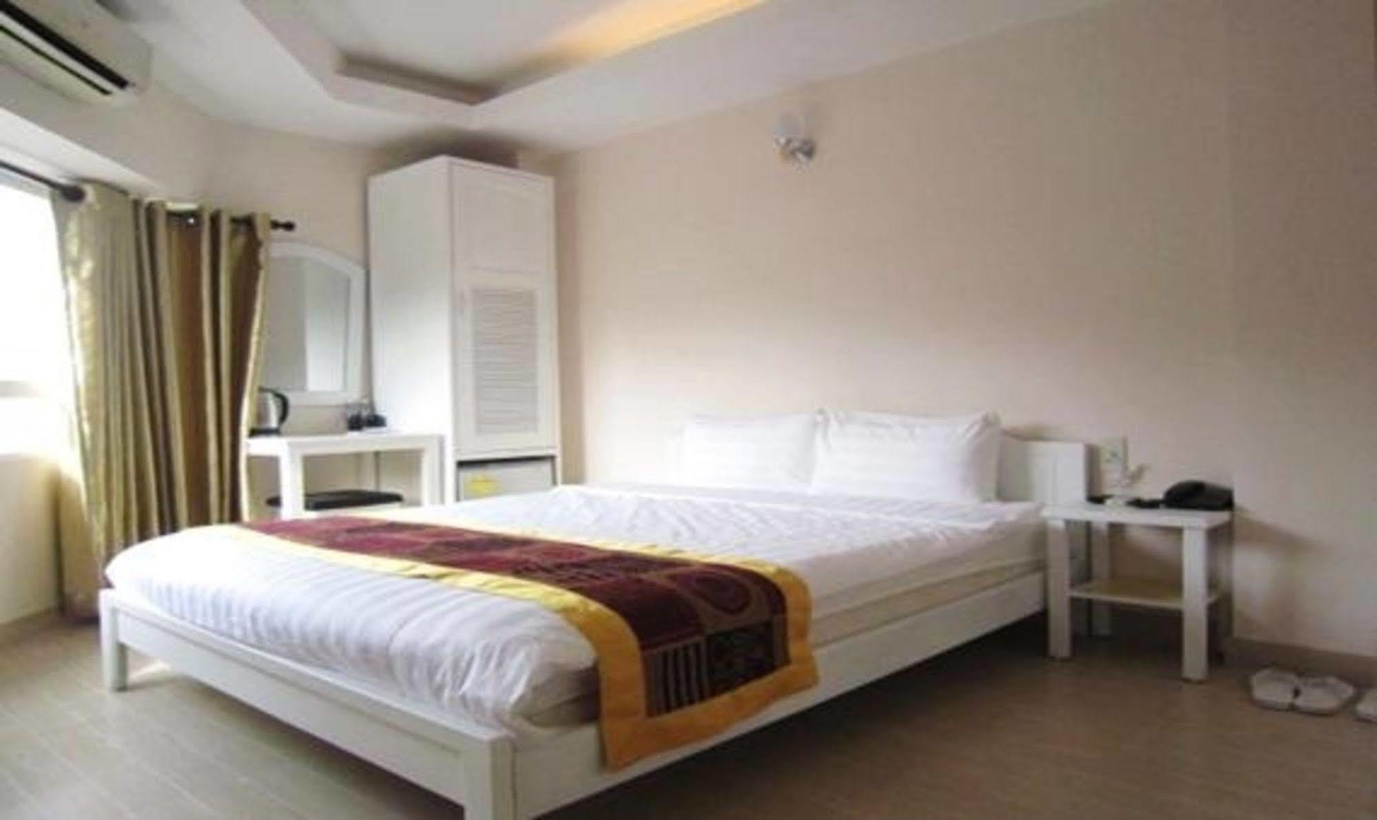 Cabana Hotel Saigon Ho Chi Minh City Exterior photo