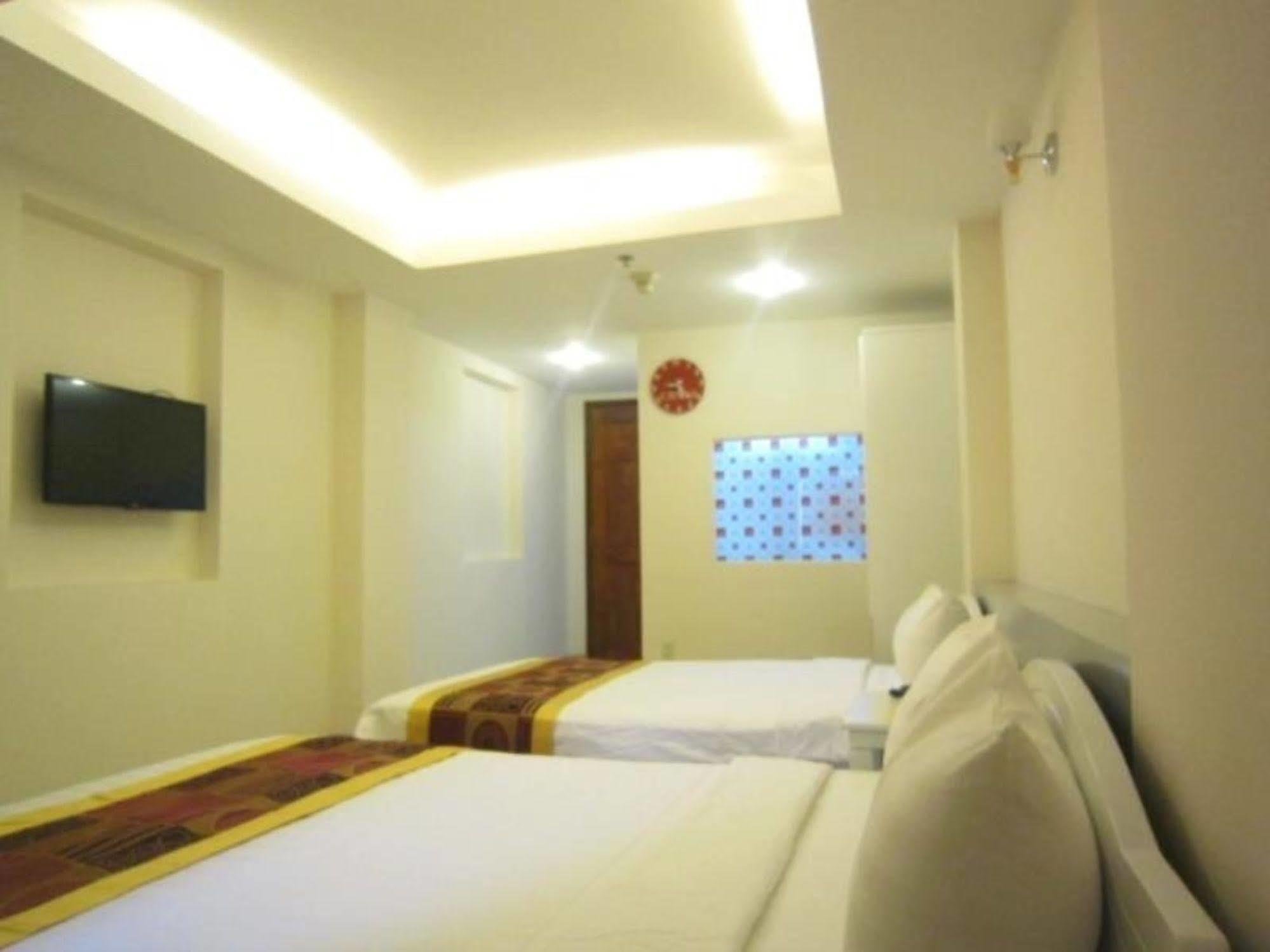 Cabana Hotel Saigon Ho Chi Minh City Exterior photo